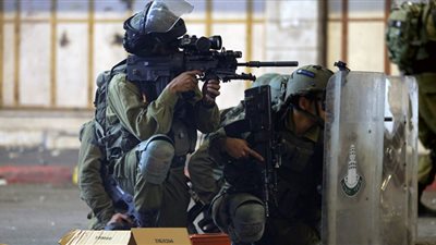 بعد عامين من التوقف.. جيش الاحتلال الإسرائيلي ينفذ ضربات عسكرية ضد مواقع نووية إيرانية