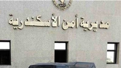 خلافات مالية سبب إشعال عاطل النيران في باب محل بالإسكندرية