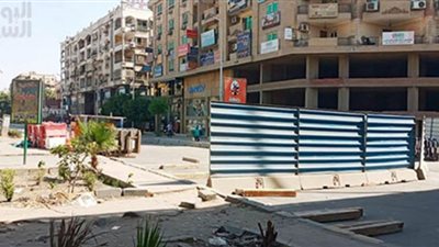 اللحظات الأولى لإنشاء مترو المريوطية بعد غلق شارع الهرم 