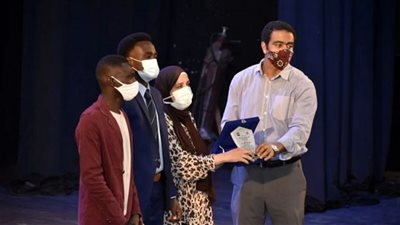 تكريم منسق الشباب الإفريقي بحفل تخرج الطلاب السودانين بجامعات مصر