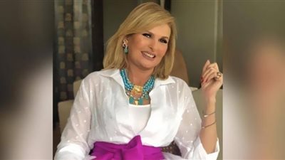 ختام مهرجان الجونة 2021| يسرا تتألق على الريد كاربت