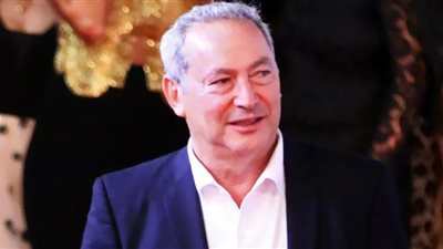 تحية خاصة من سميح ساويرس لقوات الإنقاذ والترميم بحادث حريق مهرجان الجونة