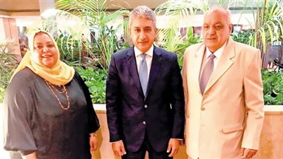 الطيران والسياحة صناعتان لكل منهما اقتصادياته.. والتعاون بينهما مطلوب