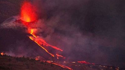 هل توثر غازات بركان لابالما السامة على مصر عند قدومها من أوروبا؟