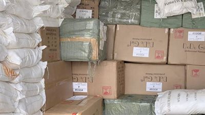 ضبط 5 قضايا تهريب بضائع أجنبية