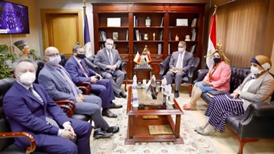 العنانى يستقبل سفير التشيك لمناقشة تعزيز سبل التعاون بين البلدين في مجالات السياحة