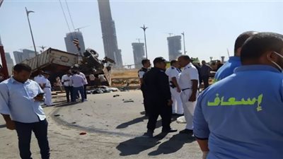 ننشر أسماء ضحايا حادث تصادم سيارتين بطريق العاصمة الإدارية الجديدة