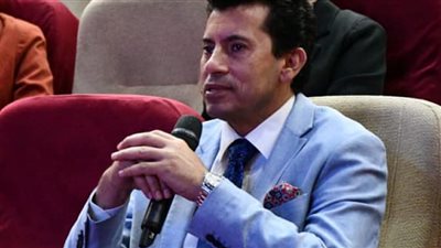 وزير الرياضة يهنئ منتخب الكاراتيه بفوزه بالمركز الأول ببطولة البحر المتوسط