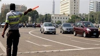 الإدارة العامة لمرور القاهرة تنتشر بالشوارع لخدمة المواطنين