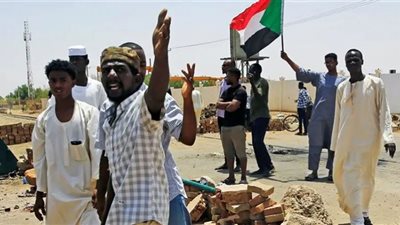 أخبار السودان.. ردود الفعل الدولية على التغيرات ووضع حمدون تحت الإقامة الجبرية