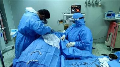 استخراج ورم خطير بالجيوب الانفيه لمريض مسن اصيب بفيرس كورونا بمستشفي ناصر المركزى
