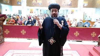 الأنبا أرسانيوس يعقد الاجتماع العام بكنيسة العذراء