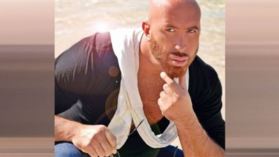 Fashion Icon| شاهد.. وديع النجار برفقة مايا دياب في جوائز أيقونة الموضة