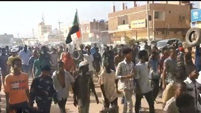 الإمارات تدعو إلى التهدئة وتحقيق الاستقرار بأسرع وقت ممكن في السودان