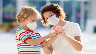 إنفوجراف.. 4 طرق لتقوية مناعة طفلك خلال جائحة كورونا