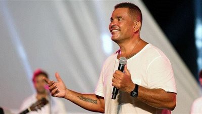 تفاصيل ظهور عمرو دياب في دعاية شركة سيارات عالمية (صور)