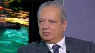 أستاذ علوم سياسية يوضح الجوانب التي أثر فيها قرار إلغاء حالة الطوارئ