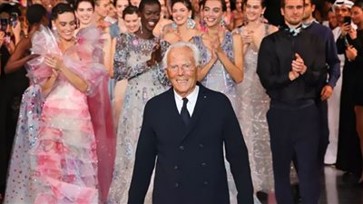 بتوقيع جورجيو أرماني.. أسبوع الموضة العربي يشهد أحدث تصميمات ربيع وصيف 2022