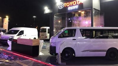 قبل افتتاحه بساعات.. بدء وصول السيارات المشاركة في معرض الأهرام للنقل الخفيف