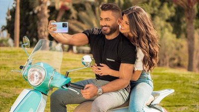 تامر حسني يتخطى الـ 300 ألف مشاهدة بكليب 