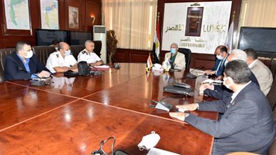 بحضور 300 شخصية دولية.. محافظ الأقصر يناقش اخر الاستعدادات لمؤتمر يوم المدن العالمي