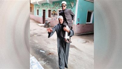 الشيخ أحمد محروس.. كفيف بـ