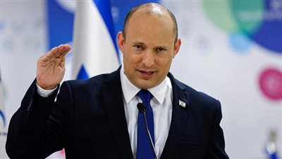 رئيس وزراء إسرائيل يُشكك في بقاء الائتلاف الحاكم