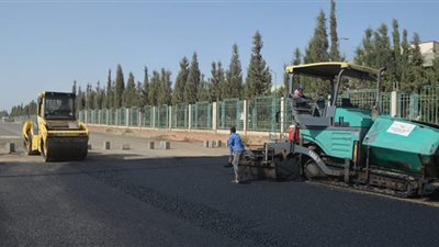 إنشاء أول موقف سيارات لـ القطار الكهربائي بالعاشر من رمضان