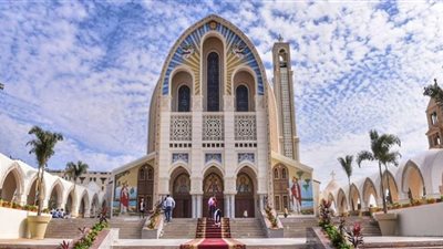 كهنة كنيسة العذراء يترأسون فعاليات نهضة الصوم بسوهاج