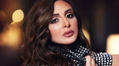 بعد تداول شائعات ارتباطها .. أنغام تعود شباب بهوت شورت أنيق (صور)