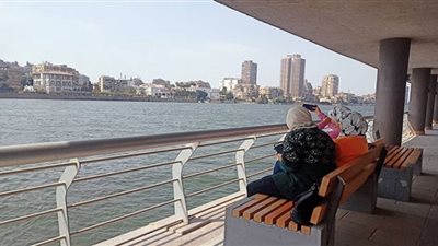 صور.. إقبال ملحوظ على ممشى أهل مصر قبل افتتاحه