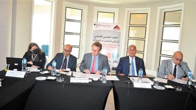 خبراء وبرلمانيون يحذرون: الزيادة السكانية خطر يهدد الأمن القومى ويبتلع كل جهود الاستثمار