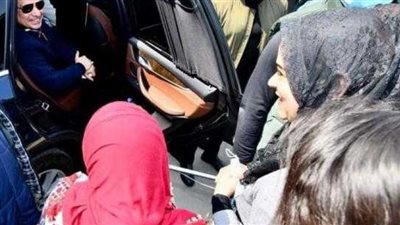الرئيس السيسي لصاحب فرن: إيه سبب غلاء العيش الحر.. هو إحنا غلينا عليكم الدقيق؟