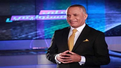 اللوحة بـ 300 جنيه| أحمد موسي يكشف كواليس حديثه مع أحد الرسامين بمركز التأهيل والإصلاح (فيديو)