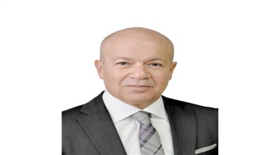 تعزيز التعاون بين مصر للطيران والخطوط العراقية فى مجال صيانة الطائرات
