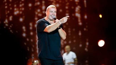 صور.. عمرو دياب يتألق في حفل إكسبو دبي 2020