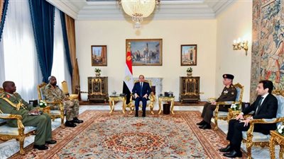 السيسي: مصر تتطلع لمواصلة تعزيز العلاقات المتميزة مع أوغندا في مختلف المجالات