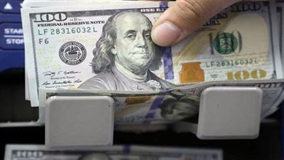 الدولار يرتفع لمستوى تاريخي جديد أمام الجنيه