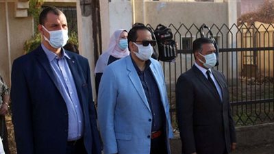 وكيل تعليم الغربية يتابع سير العملية داخل مدارس شرق المحلة