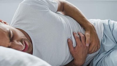 أطباء يحذرون من مخاطر التهاب الأمعاء على الدماغ