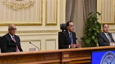 مدبولي يشهد توقيع بروتوكولي تعاون بين الاتصالات والإسكان
