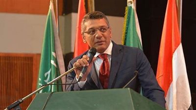 صناعة الوفد: الدولة المصرية تتبنى قضايا المناخ وتضعها ضمن أولوياتها