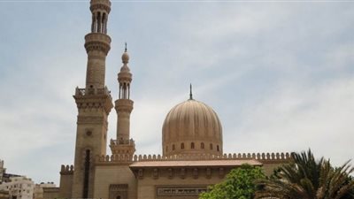 مسجد السيدة فاطمة النبوية.. تاريخه وقصته مع يوم الثلاثاء والعسل الأسود