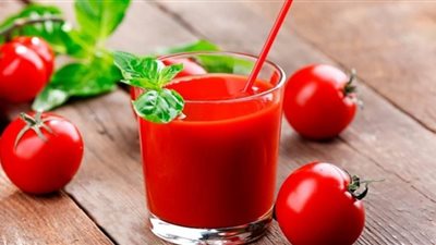 عصير الطماطم مفيد لخفض ضغط الدم