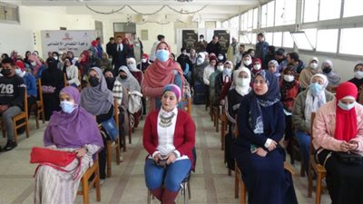 برنامج حافل لرفع وعي الطلاب بالقضايا المجتمعية بجامعة المنيا