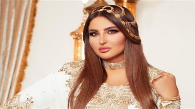 شذى حسون تتألق بالذهبي في مهرجان بابل الدولي( صور )