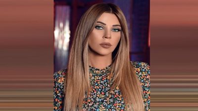 كارلا حداد تعتمد موضة خريف وشتاء 2022 (صور)