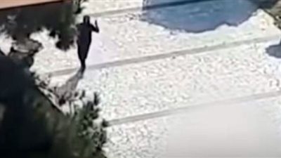 شاهد.. لحظة هجوم داعش الانتحاري على مستشفى عسكري بأفغانستان