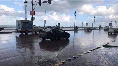 تعطيل الدراسة غدًا بالإسكندرية و المحافظ يناشد المواطنين عدم الخروج من المنازل