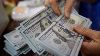 لبنان: ارتفاع كبير فى سعر صرف الدولار ومحطات الوقود تغلق أبوابها